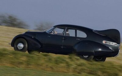 1936 – Peugeot 402