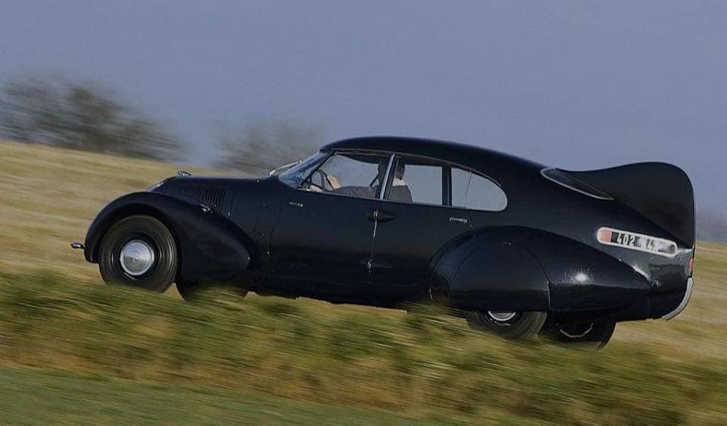 1936 – Peugeot 402